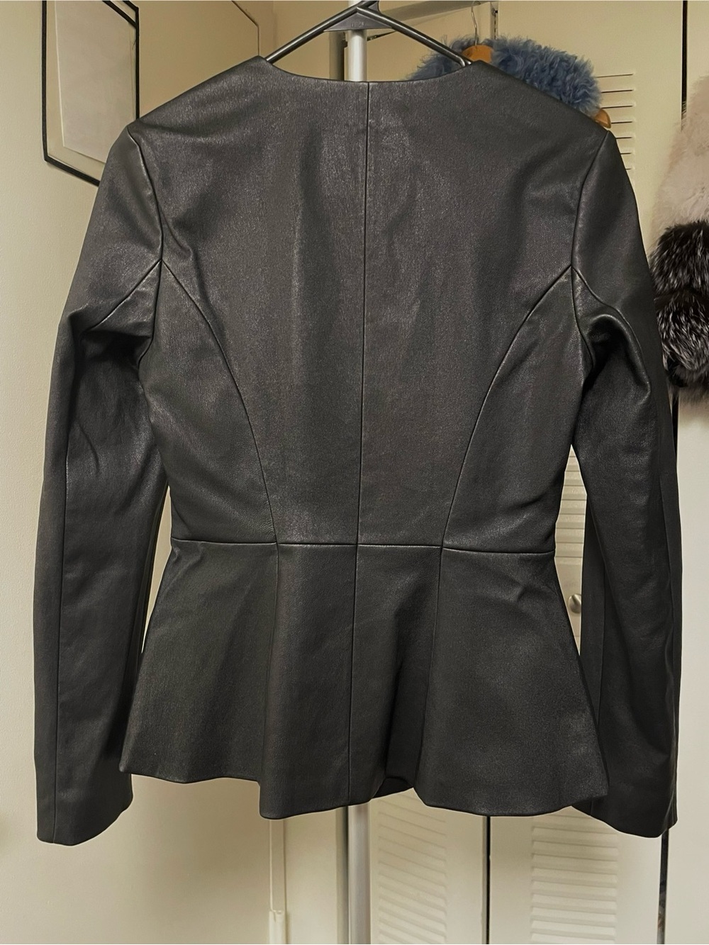 Theory Clean Fitted Stretch Lambskin Leather Peplum Zip Jacket 4 S Black Blazer - Picture 11 of 12